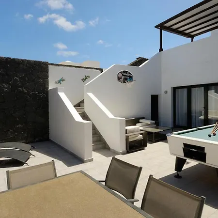 Romance And Moonlight -ideal For Couples, Hot Tub, Pool, Lanzarote