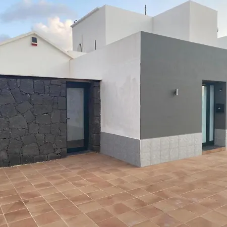 Romance And Moonlight -ideal For Couples, Hot Tub, Pool, Lanzarote *