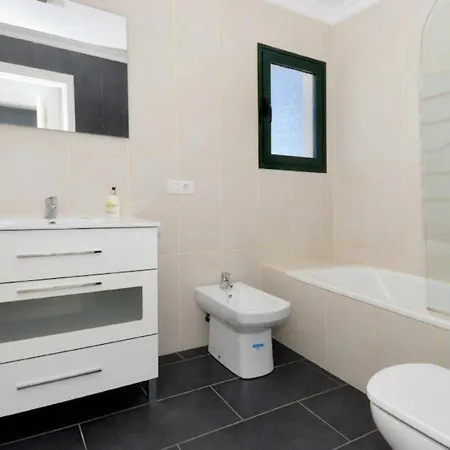 Romance And Moonlight -ideal For Couples, Hot Tub, Pool, Lanzarote 플라야블랑카